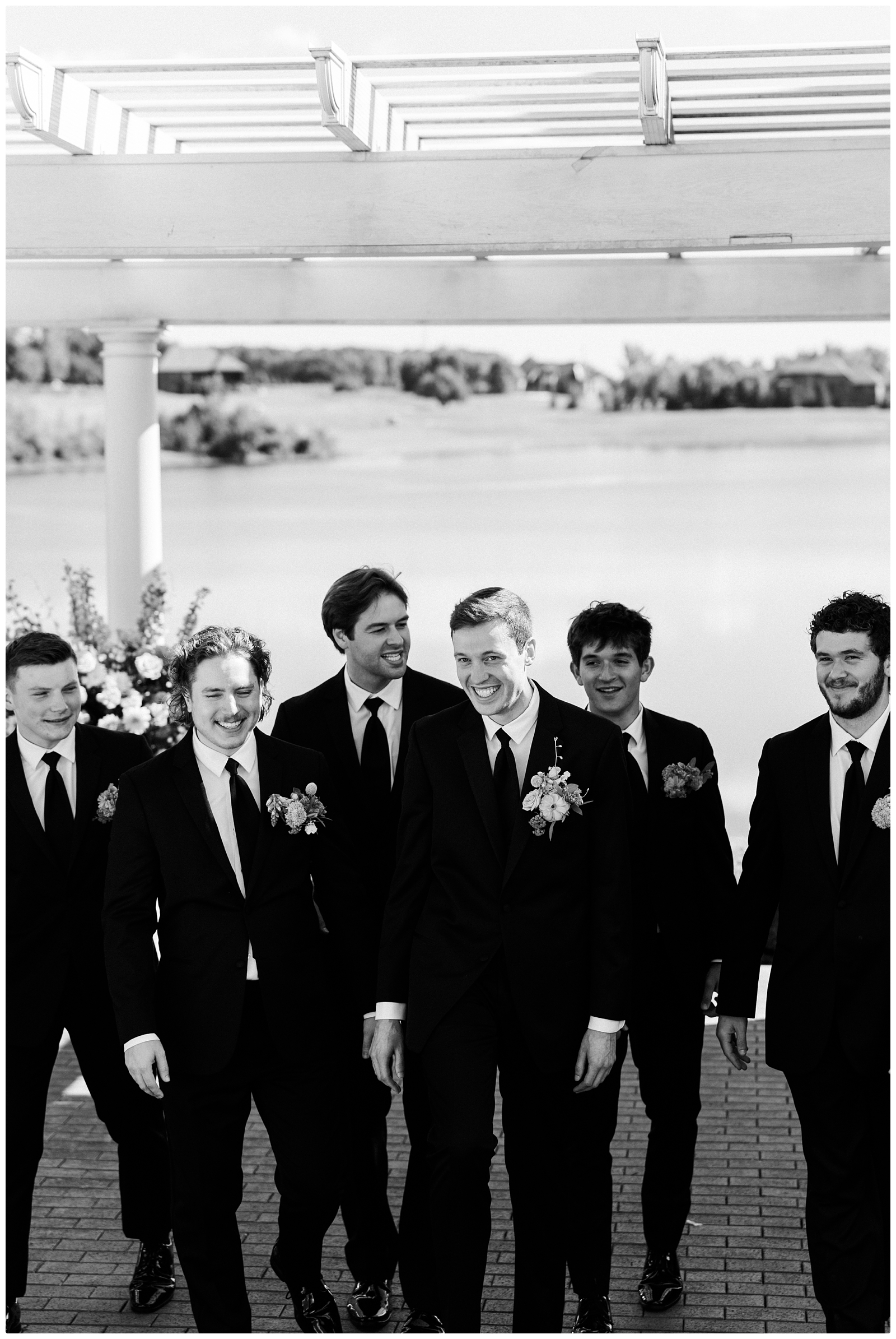 groom and groomsmen wedding photos at Greystone Golf Club & Banquet Center